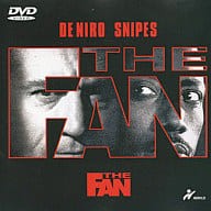 「 ザ・ファン [DVD]」 ロバート・デ・ニーロ (出演), ウェズリー・スナイプス (出演), トニー・スコット (監督) 大リーグの強打者としてスターに君臨するボビー・レイバーンが移籍した時から、一人の男、ギルの狂気が始まる。彼は、ボビーに近づくためボビーの息子を誘拐するのだった。熱狂的なファンの憧れが憎しみに変わり、スターにとって最も恐ろしい存在となる男の狂気をデ・ニーロが熱演している。メジャーリーグで活躍した選手が登場し、本場の迫力を見せてくれる大型サスペンス・アクション。 音声： 日本語・英語 字幕： 日本語 JANコード： 4988132496389 ◇帯付き 🐾 安心の検品・保証 当店ではすべての商品を1点ずつ丁寧に検品したうえで出品しております。 万が一、商品に不備がございましたら、商品到着日から30日以内であれば返品・返金を承ります。どうぞ安心してご利用ください。 🐾 送料無料・スピード発送 AM11時までのご注文は、日本郵便〈ゆうメール〉にて当日発送いたします。 ※ゆうメールは土日祝日の配達がございません。あらかじめご了承ください。 商品は防水クッション封筒で丁寧に梱包し、ポストへお届けします。 🐾 まとめ買いがおトク！クーポン配布中 2点以上のご購入　→　100円引き 4点以上のご購入　→　400円引き 8点以上のご購入　→　1,000円引きDISC PLUSは映画・音楽好きのための専門中古ショップです。 レア盤、絶版アイテム、懐かしの名作など、毎日新商品入荷中！ 🐾 まとめ買いでおトクなクーポン配布中🐾