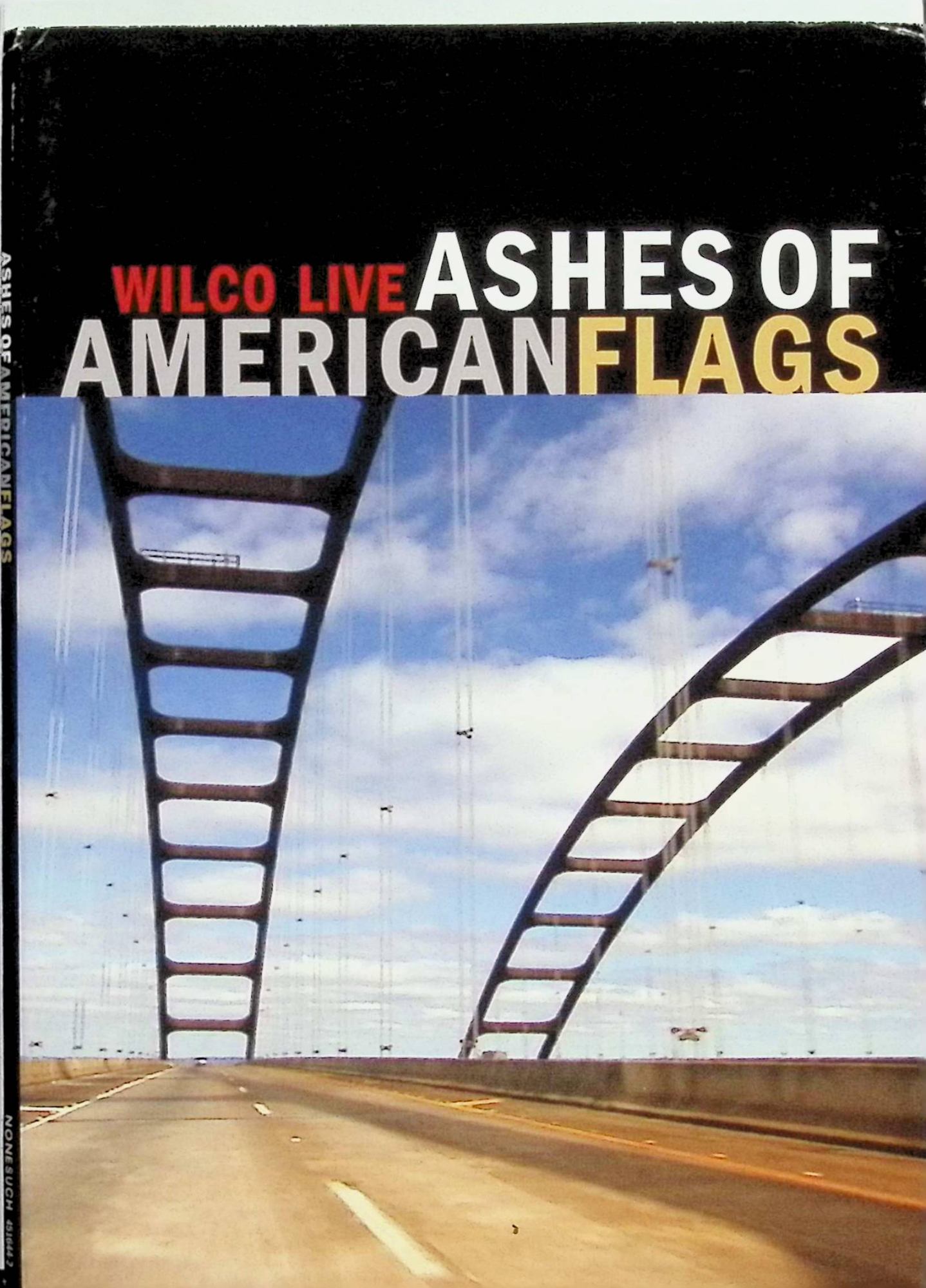 「 Ashes of American Flags（紙ケース仕様）[海外版DVD]」 Wilco JANコード： 0075597993813 ◇ディスク・ジャケットにわずかにスレ・小傷があります。 🐾 安心の検品・保証 当店ではすべての商品を1点ずつ丁寧に検品したうえで出品しております。 万が一、商品に不備がございましたら、商品到着日から30日以内であれば返品・返金を承ります。どうぞ安心してご利用ください。 🐾 送料無料・スピード発送 AM11時までのご注文は、日本郵便〈ゆうメール〉にて当日発送いたします。 ※ゆうメールは土日祝日の配達がございません。あらかじめご了承ください。 商品は防水クッション封筒で丁寧に梱包し、ポストへお届けします。 🐾 まとめ買いがおトク！クーポン配布中 2点以上のご購入　→　100円引き 4点以上のご購入　→　400円引き 8点以上のご購入　→　1,000円引きDISC PLUSは映画・音楽好きのための専門中古ショップです。 レア盤、絶版アイテム、懐かしの名作など、毎日新商品入荷中！ 🐾 まとめ買いでおトクなクーポン配布中