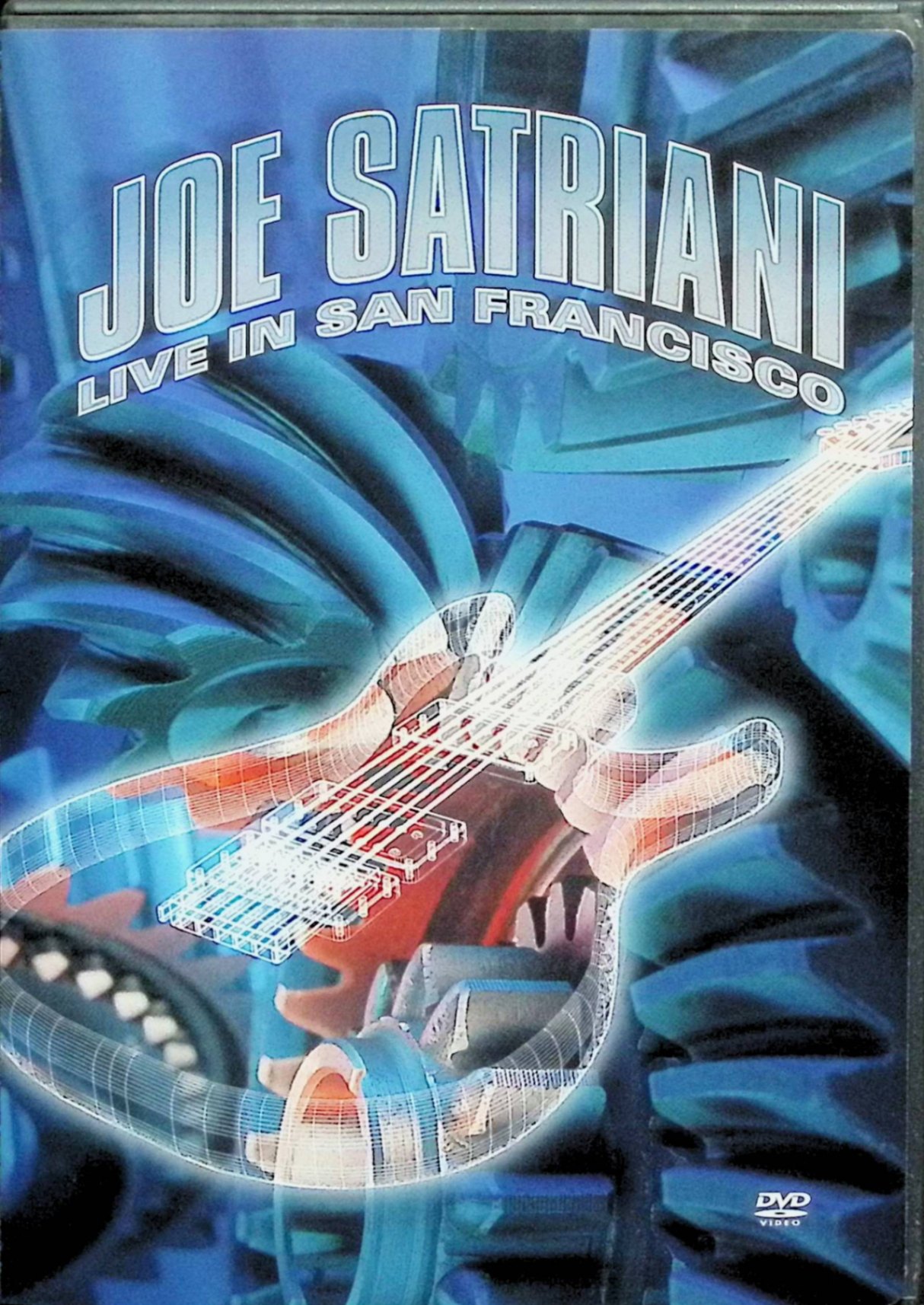 「 Joe Satriani Live In San Francisco [海外版DVD]」 ジョー・サトリアーニ 収録曲リスト 【DISC 1】 1. Time 2. Devil's Slide 3. The Crush Of Love 4. Satch Boogie 5. Borg Sex 6. Flying In A Blue Dream 7. Ice 9 8. Cool #9 9. Circles 10. Until We Say Goodbye 11. Ceremony 12. The Extremist 13. Summer Song 【DISC 2】 1. House Full Of Bullets 2. One Big Rush 3. Raspberry Jam Delta-v 4. Crystal Planet 5. Love Thing 6. Bass Solo 7. The Mystical Potato Head Groove Thing 8. Always With Me, Always With You 9. Big Bad Moon 10. Friends 11. Surfing With The Alien 12. Rubina 【海外版DVD・Blu-rayに関するご注意】 本商品は海外版のため、日本国内版とは仕様が異なる場合があります。 ご購入前に、お手持ちの再生機器が対応可能かご確認ください。 JANコード： 0074645406893 ◇ディスクにわずかに小傷があります。 🐾 安心の検品・保証 当店ではすべての商品を1点ずつ丁寧に検品したうえで出品しております。 万が一、商品に不備がございましたら、商品到着日から30日以内であれば返品・返金を承ります。どうぞ安心してご利用ください。 🐾 送料無料・スピード発送 AM11時までのご注文は、日本郵便〈ゆうメール〉にて当日発送いたします。 ※ゆうメールは土日祝日の配達がございません。あらかじめご了承ください。 商品は防水クッション封筒で丁寧に梱包し、ポストへお届けします。 🐾 まとめ買いがおトク！クーポン配布中 2点以上のご購入　→　100円引き 4点以上のご購入　→　400円引き 8点以上のご購入　→　1,000円引きDISC PLUSは映画・音楽好きのための専門中古ショップです。 レア盤、絶版アイテム、懐かしの名作など、毎日新商品入荷中！ 🐾 まとめ買いでおトクなクーポン配布中