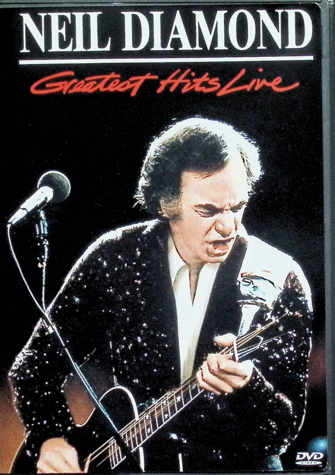 「 Greatest Hits Live [海外版DVD]」 ニール・ダイアモンド 1 PROGRAM START 2 AMERICA 3 SEPTEMBER MORN 4 I'M ALIVE 5 CHERRY, CHERRY 6 SWEET CAROLINE 7 I AM...I SAID 8 HEADED FOR THE FUTURE 9 HELLO AGAIN 10 HEARTLIGHT 11 JUNGLETIME 12 YOU DON'T BRING ME FLOWERS 13 FOREVER IN BLUE JEANS 14 TEACH ME TONIGHT 15 GOLDEN SLUMBERS/CARRY THAT WEIGHT/THE END (MEDLEY) 16 BROTHER LOVE'S TRAVELING SALVATION SHOW 17 THIS TIME JANコード： 0007464490149 🐾 安心の検品・保証 当店ではすべての商品を1点ずつ丁寧に検品したうえで出品しております。 万が一、商品に不備がございましたら、商品到着日から30日以内であれば返品・返金を承ります。どうぞ安心してご利用ください。 🐾 送料無料・スピード発送 AM11時までのご注文は、日本郵便〈ゆうメール〉にて当日発送いたします。 ※ゆうメールは土日祝日の配達がございません。あらかじめご了承ください。 商品は防水クッション封筒で丁寧に梱包し、ポストへお届けします。 🐾 まとめ買いがおトク！クーポン配布中 2点以上のご購入　→　100円引き 4点以上のご購入　→　400円引き 8点以上のご購入　→　1,000円引きDISC PLUSは映画・音楽好きのための専門中古ショップです。 レア盤、絶版アイテム、懐かしの名作など、毎日新商品入荷中！ 🐾 まとめ買いでおトクなクーポン配布中 🐾