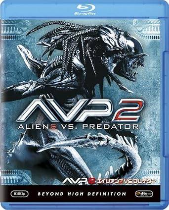 「 AVP2 エイリアンズVS.プレデター [Blu-ray]」 スティーヴン・パスクール、レイコ・エイルスワース、ジョン・オーティス、監督コリン・ストラウス＆グレッグ・ストラウス 内容解説 前作での戦いの直後、プレデターの体内に寄生していたエイリアンの幼体が孵化し、両種の性質を受け継いだ新種「プレデリアン」として成長する。宇宙船が墜落したことで、プレデリアンとフェイスハガーはアメリカ・コロラド州の田舎町に降り立ち、住民を次々と襲って爆発的に繁殖を始める。事態を察知したプレデターの戦士が単身、痕跡の抹消と駆除のために地球へ降下し、人類を巻き込んだ三つ巴の戦いが幕を開ける。 ジャンル SF／アクション／ホラー 受賞・評価 『エイリアン』と『プレデター』の両シリーズを交差させたクロスオーバー作品の第2作。VFXを手がけてきたストラウス兄弟が監督を務めた。前作より残虐描写を強めた路線をとり、アメリカではR指定、日本ではPG-12指定で公開された。 音声： 日本語・英語 字幕： 日本語・英語 JANコード： 4988142778727 🐾 安心の検品・保証 当店ではすべての商品を1点ずつ丁寧に検品したうえで出品しております。 万が一、商品に不備がございましたら、商品到着日から30日以内であれば返品・返金を承ります。どうぞ安心してご利用ください。 🐾 送料無料・スピード発送 AM11時までのご注文は、日本郵便〈ゆうメール〉にて当日発送いたします。 ※ゆうメールは土日祝日の配達がございません。あらかじめご了承ください。 商品は防水クッション封筒で丁寧に梱包し、ポストへお届けします。 🐾 まとめ買いがおトク！クーポン配布中 2点以上のご購入　→　100円引き 4点以上のご購入　→　400円引き 8点以上のご購入　→　1,000円引きDISC PLUSは映画・音楽好きのための専門中古ショップです。 レア盤、絶版アイテム、懐かしの名作など、毎日新商品入荷中！ 🐾 まとめ買いでおトクなクーポン配布中 🐾