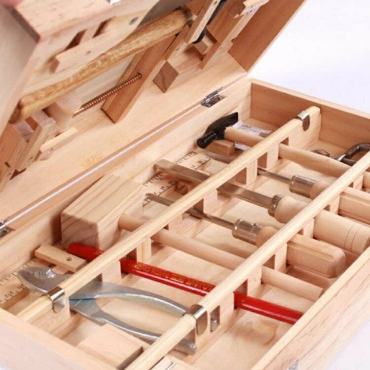 ディナリッコの【木のおもちゃ ちびっこ大工道具セット 7点セット（箱入り）】 男の子 木製 おもちゃ 赤ちゃん ベビー ごっこ遊び 幼児 男の子 女の子｜アングル3