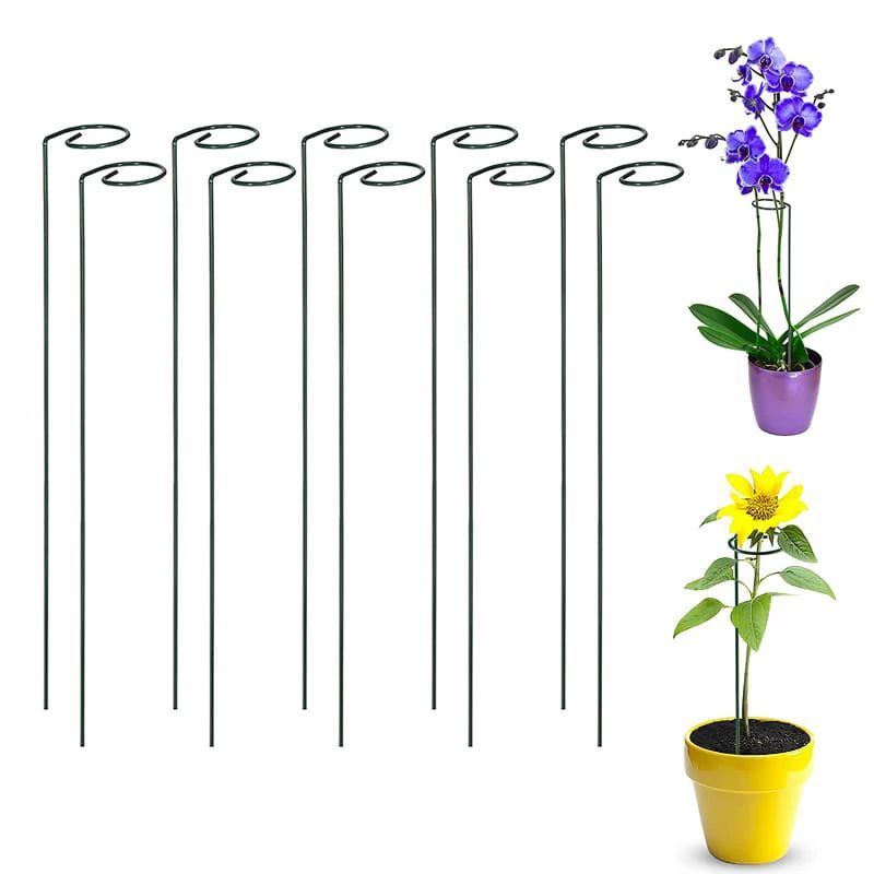 ■商品説明■ ●材質：鉄 ●支柱高さ：約40cm ●内径：約6cm 【誘引支柱】 単一の茎の植物を支え、まっすぐにそして健康的に成長し、悪天候時にそれらを保護し、強い茎が互いに曲がったり絡まったりするのを防ぎ、保護します。 【優れたデザイン】 オープンスロットは、茎を傷つけずに植物を入れるように設計されております。内径はほとんどの小さな単一の茎の植物にとって十分であり、植物の成長に邪魔しなくて、その代わりに、よりよい姿で成長します。 【多用途】 ほとんどの花、蘭、バラ、シャクヤク、ユリ、ヒマワリ、トマト、若木などのような小さな茎や単一の茎の植物に最適です。 【高品質】 鉄でできており、緑の防錆塗料がスプレーされています。頑丈で変形しにくく、しっかりと立っていて、植物をよくサポートします。 再利用可能で耐久性、防錆性があります。 ◇ ご注意 ※日本語説明書は付属致しません。 ※仕様は予告なく変更する場合がございます。 ※ 全商品、「離島.一部地域」は別途 送料が掛かります。 ※検品を行っておりますが輸入品のため、多少の傷や汚れ等はご了承下さい。