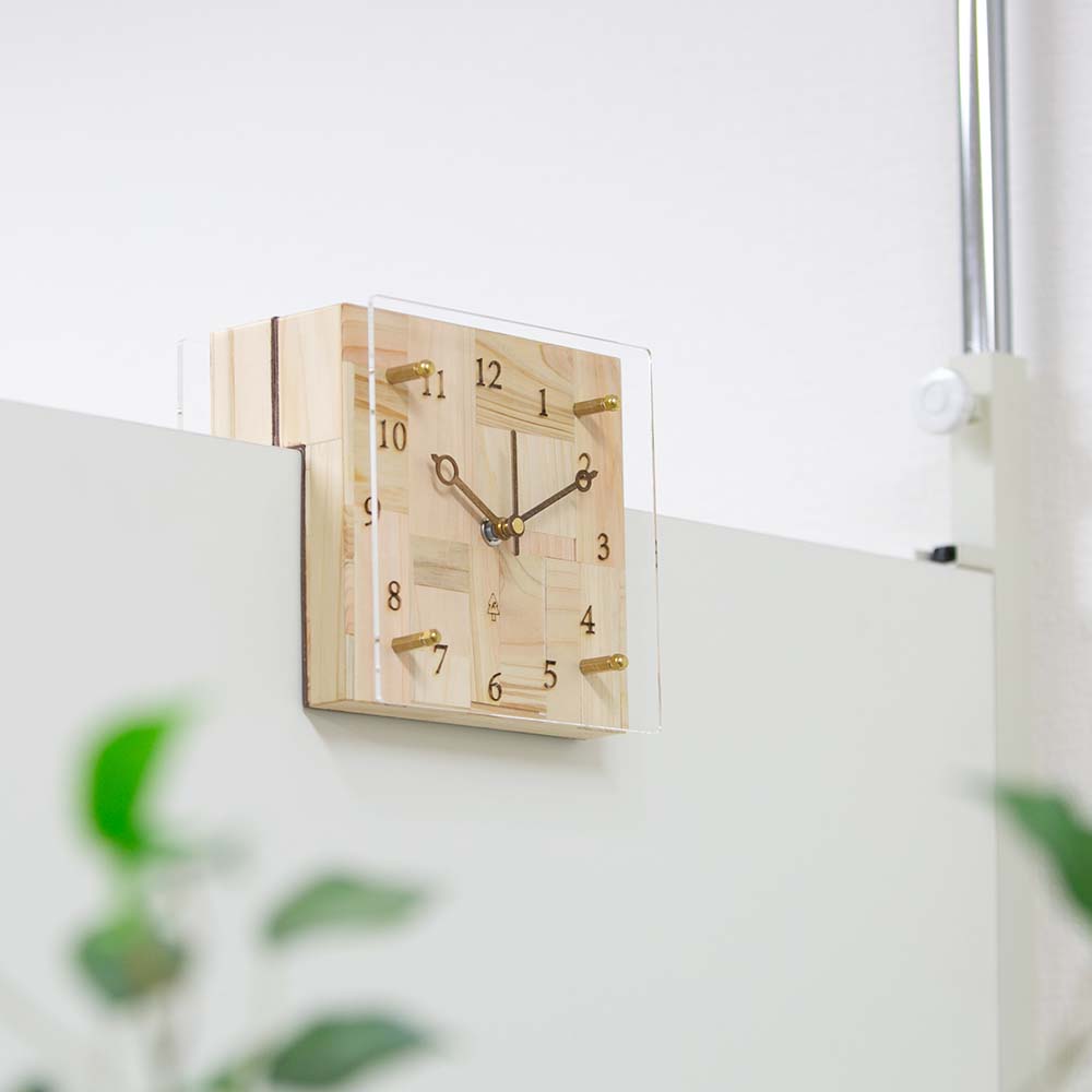 A+ (アクセントプラス) パーテーション用時計 時計 壁掛け 掛け時計 壁掛け時計 ウォールクロック おしゃれ 突っ張りパーテーション 衝立 パーティション 間仕切り パーテション パーティーション オフィス 子供部屋 書斎 子ども部屋 店舗用 玄関 インテリア 交目寄せ木 [2]