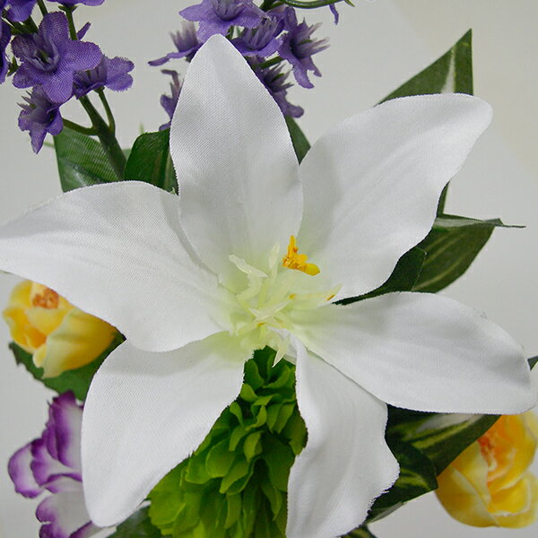 《清楚なゆりの花》【造花　百合】【仏壇用造花】【白い花／ゆりの花／法事】仏壇用　墓用　造花A（全長28cm）