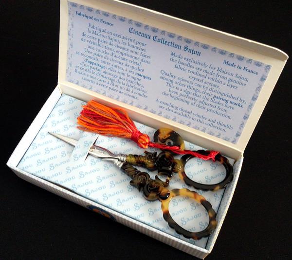 【SAJOU】 サジュー 手芸ハサミ　Ecaille "Sモチーフ" CIS_SAJ_ECAILLE_02　【送料無料】のサムネイル