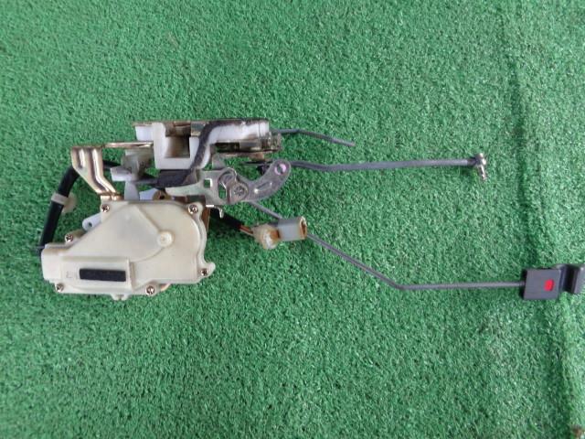 【中古】中古部品 バモス HM1 左フロントドアロックソレノイド 【3340030100-132587000064560】