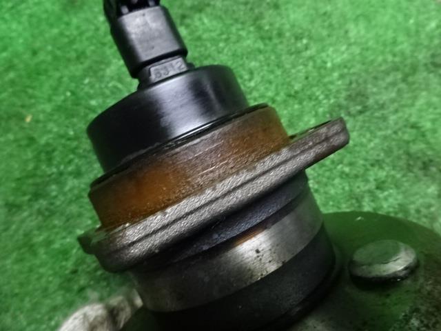 【中古】中古部品 シエンタ NCP81G リアハブ 【3330980100-001583260444470】