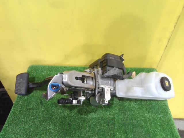 【中古】中古部品 カローラスポーツ ZWE211H ブレーキマスター 【3331010600-25061...
