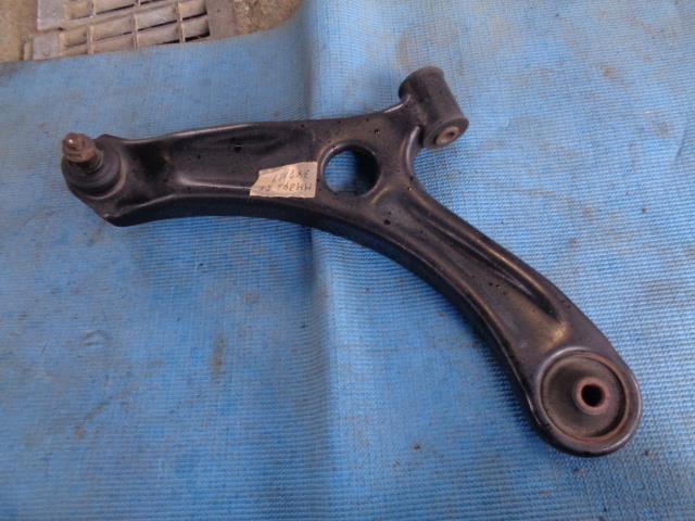 【中古】中古部品 ワゴンR MH34S 左フロントロアアーム 【3340030100-347319000051741】
