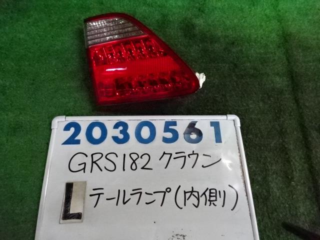【中古】中古部品 クラウン GRS182 リアフィニッシャーパネル 【3330980100-001647992915200】