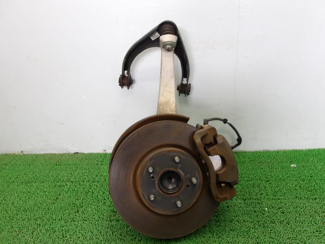 【中古】中古部品 マークX GRX120 左フロントナックルハブ 【3310250100-000253020844340】