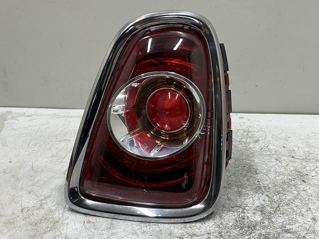 【中古】中古部品 BMW ミニ SU16 右テールランプ 【3310070100-000090761015500】