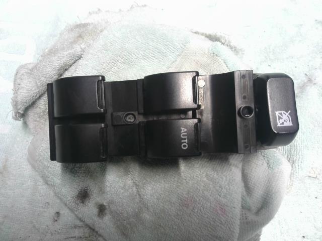 【中古】中古部品 ラパン HE22S パワーウインドウスイッチ 【3310200100-000021952361900】