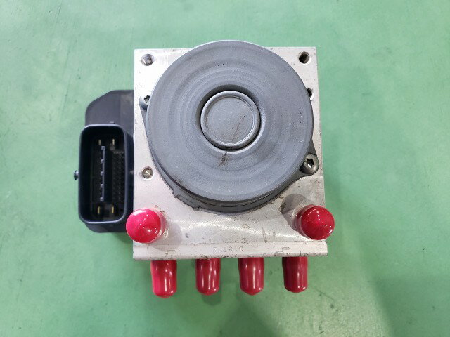 【中古】中古部品 eKワゴン B11W ABSアクチュエーター 【3310590000-202507005242500】