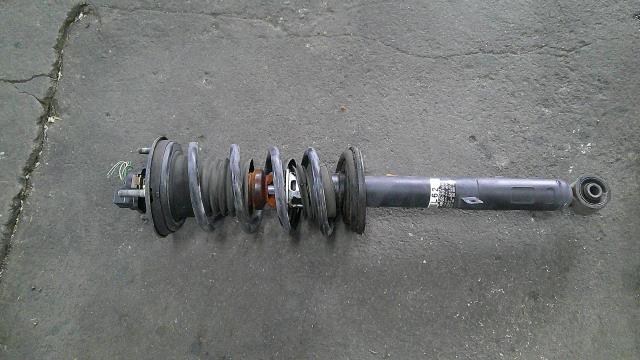 【中古】中古部品 クラウン GRS182 左フロントストラット 【3500080000-250306000450210】