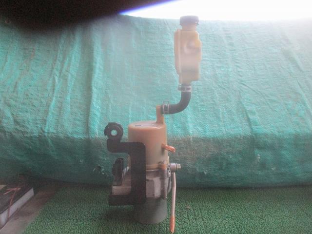 【中古】中古部品 アクセラ BLFFW パワステベーンポンプ 【3500080000-241007000143300】