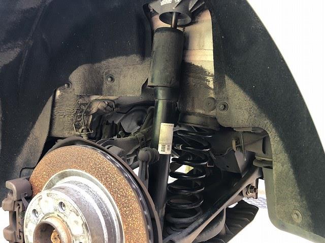 【中古】中古部品 BMW 3シリーズ 3B20 左リアショックアブソーバー 【3310070100-0000Y0769450800】