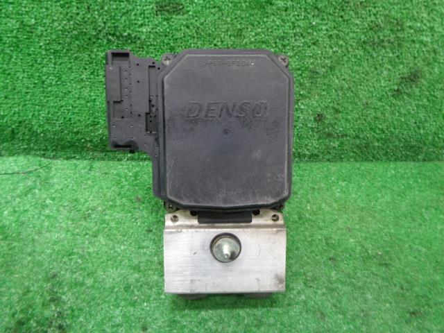 【中古】中古部品 ダイナ XZU344 ABSアクチュエーター 【3330160100-000025040142500】