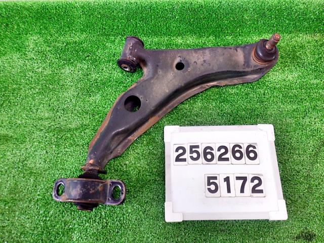 【中古】中古部品 プレオ RV2 右フロントロアアーム 【3330890100-000025626651720】
