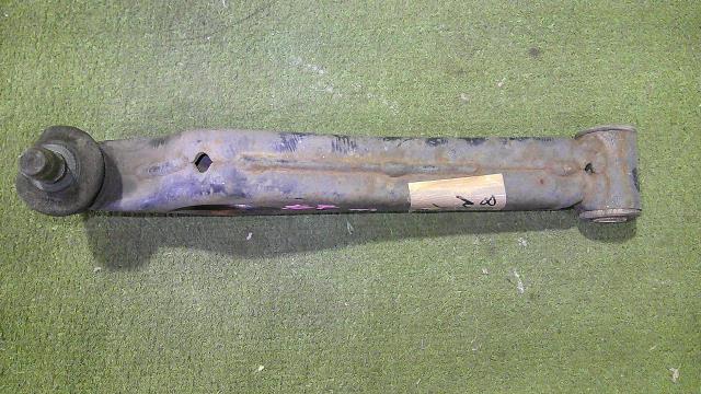 【中古】中古部品 モコ MG21S 右フロントロアアーム 【3500080000-250325001051720】