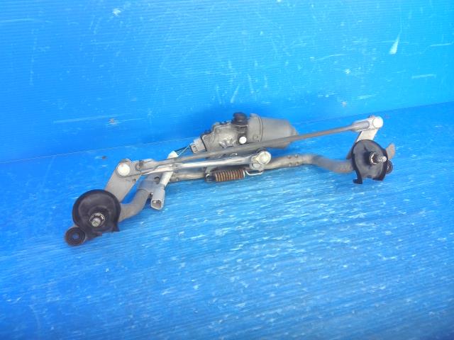 【中古】中古部品 プリウス ZVW30 フロントワイパーモーター 【3310550000-250613001761600】