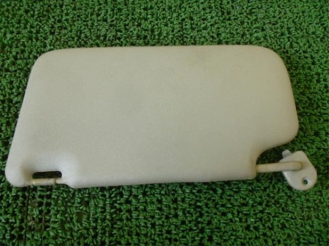 【中古】中古部品 AZワゴン MJ21S サンバイザー 【3310250100-001081749777350】