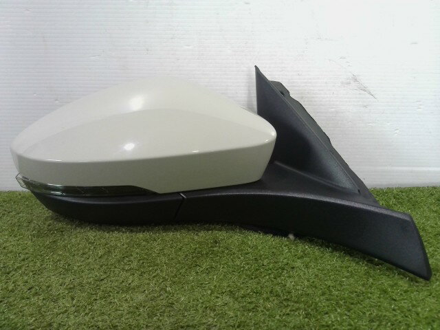【中古】中古部品 VW T-ロック A1DFF 右サイドミラー 【3310090100-202507023713500】