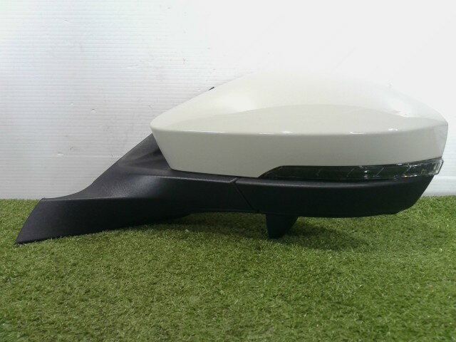 【中古】中古部品 VW T-ロック A1DFF 左サイドミラー 【3310090100-202507023713600】