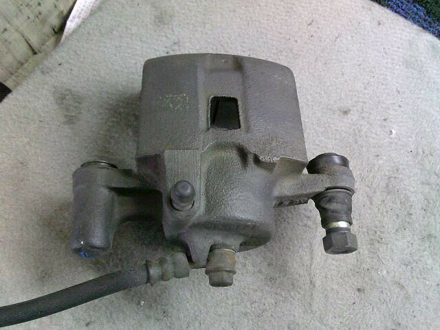 【中古】中古部品 プレオ RA2 左フロントキャリパー 【3330220100-250717000144360】