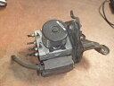 【中古】中古部品 VW ゴルフトゥーラン 1TCAV ABSアクチュエーター 【3331010800-000023380542500】