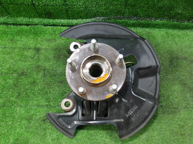 【中古】中古部品 MAZDA6 GJ2FP 左フロントナックルハブ 【3330420100-250712000144340】