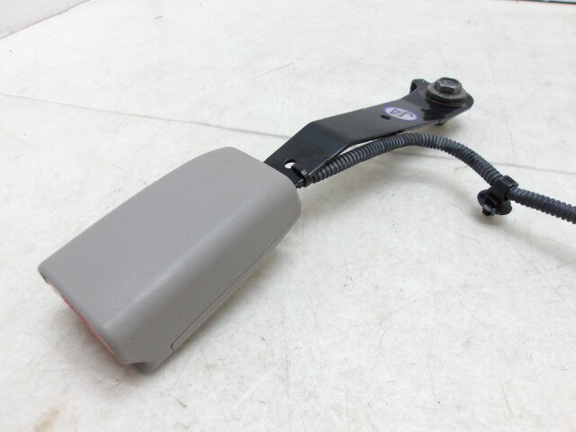 【中古】中古部品 ステップワゴン RK1 シートベルト 【3310250100-000253027077150】