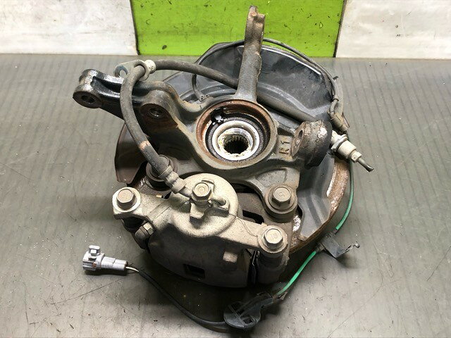 【中古】中古部品 タント LA600S 右フロントナックルハブ 【3330530100-000005413544310】