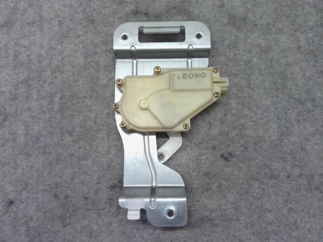 【中古】中古部品 バモスホビオ HM3 トランク・バックドアロックソレノイド 【3310550000-250717001564590】