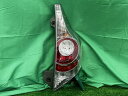 【中古】中古部品 アクア NHP10 右テールランプ 【3330240100-002025582015500】