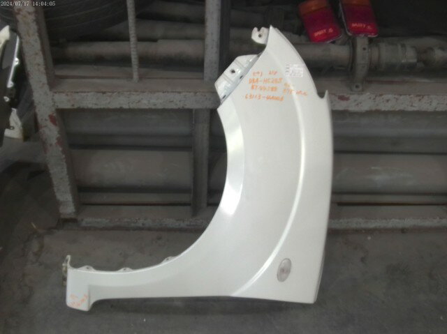 【中古】中古部品 ピノ HC24S 左フロントフェンダー 【3310160100-000004458810700】