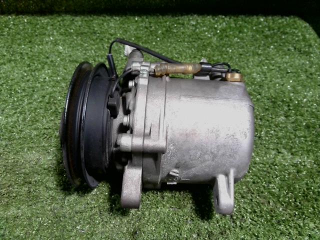 【中古】中古部品 AZワゴン MD22S A/Cコンプレッサー 【3260300000-250723001260700】