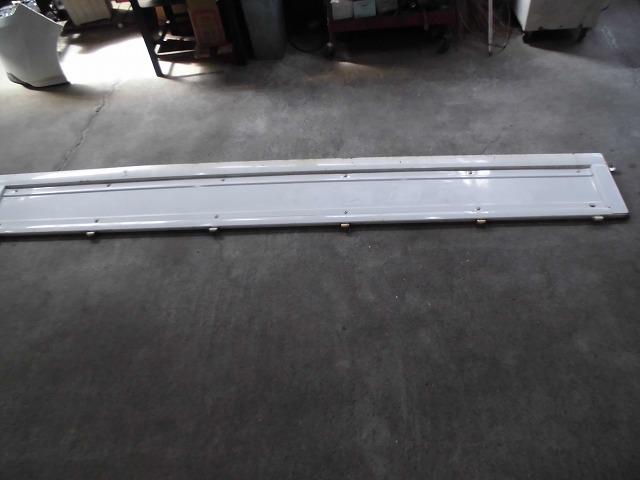 【中古】中古部品 エルフ NJS85A 右アオリ 【3330150100-000025318416000】