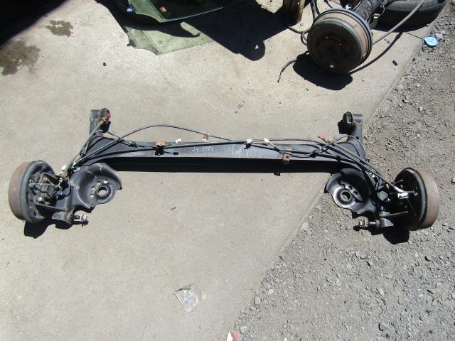【中古】中古部品 ファンカーゴ NCP21 リアアクスルビーム 【3330200100-242795000053500】