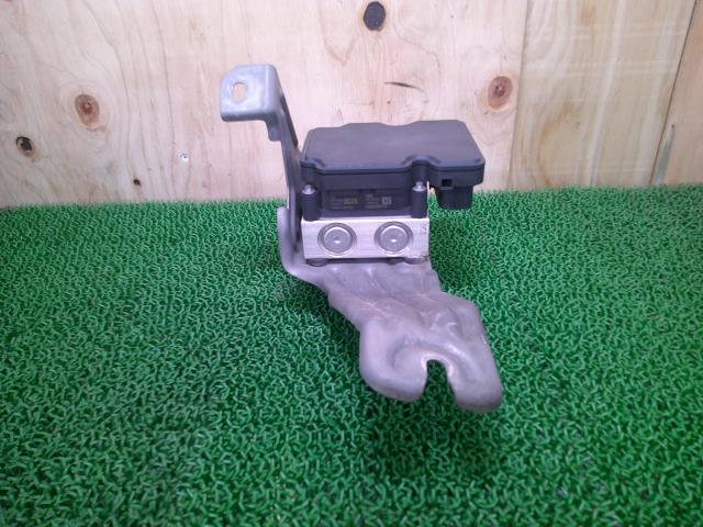 【中古】中古部品 スペーシア MK53S ABSアクチュエーター 【3330660100-000023335842500】