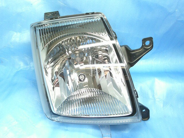 【中古】中古部品 ピノ HC24S 右ヘッドランプ 【3330990500-250801000410800】