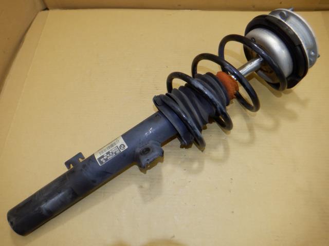 【中古】中古部品 BMW 1シリーズ UF16 右フロントストラット 【3310250100-001658610850110】