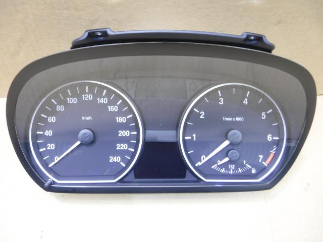 【中古】中古部品 BMW 1シリーズ UE16 スピードメーター 【3310250100-001542401961400】