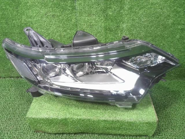 【中古】中古部品 アウトランダー GF8W 右ヘッドランプ 【3330900100-000025019310800】