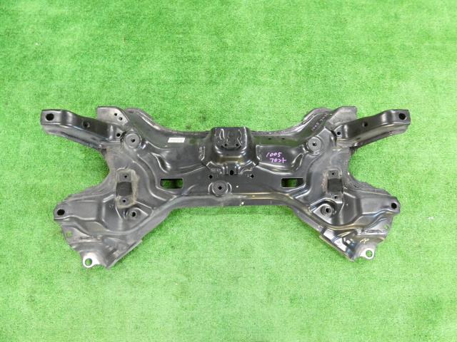 【中古】中古部品 CR−Z ZF2 フロントメンバー 【3260250000-000025100551710】