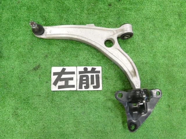 【中古】中古部品 CR−Z ZF2 左フロントロアアーム 【3260250000-000025100551740】