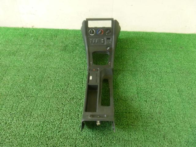 【中古】中古部品 BMW Z3 CH19 コンソールボックス 【3310250100-000988309677100】