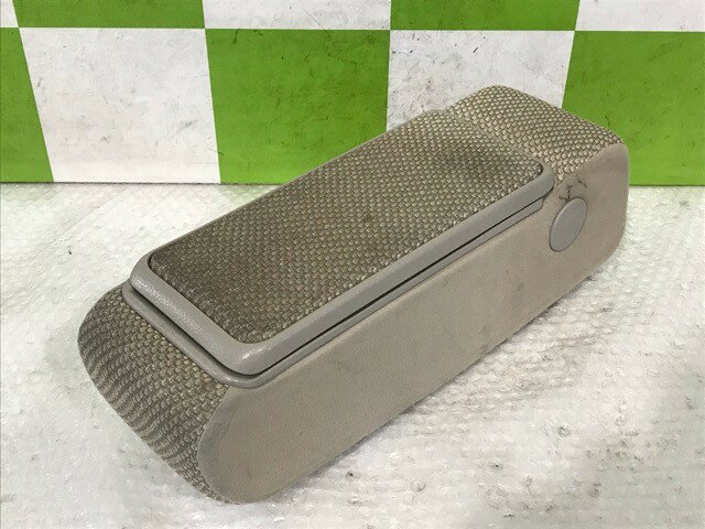 【中古】中古部品 タント LA600S アームレスト 【3330530100-000005413870460】