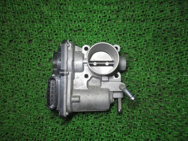 【中古】中古部品 eKワゴン B11W スロットルボディ 【3330540100-250620000320300】